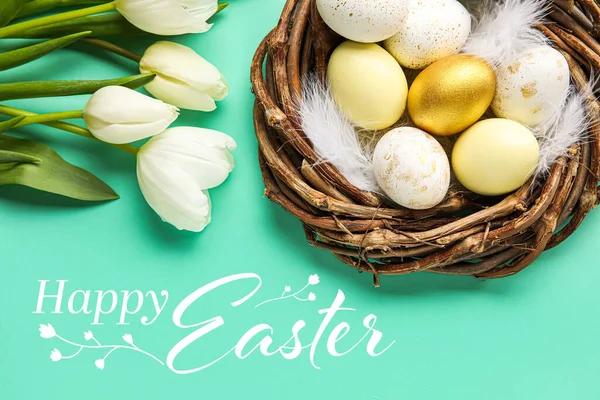 Schöne Ostergrußkarte Mit Blumen Und Bemalten Eiern Nest — Stockfoto