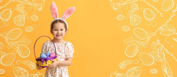Paskalya Yumurtalarını Renkli Arka Planda Tutan Komik Küçük Kız Mesaj — Stok fotoğraf