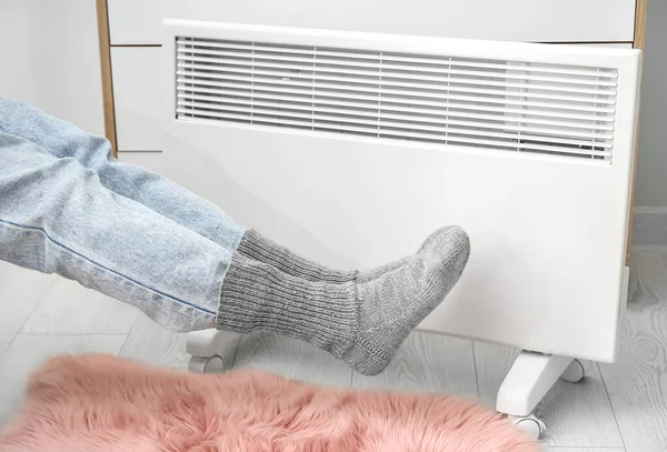 Woman Warm Socks Radiator Home Concept Heating Season — Stock Photo, Image