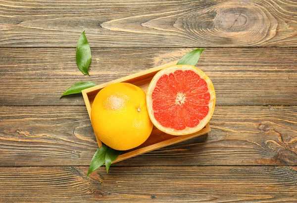 Box Delicious Grapefruits Wooden Background — Stock Photo, Image