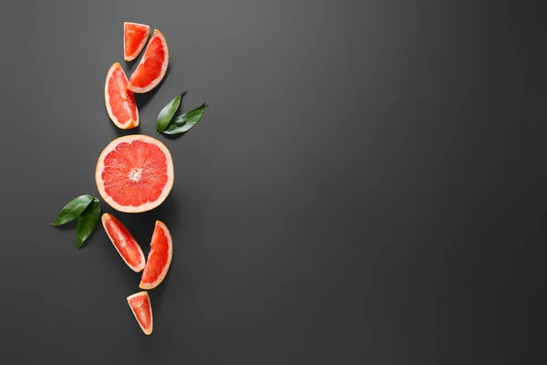 Fresh Grapefruit Pieces Dark Background — Stock Photo, Image