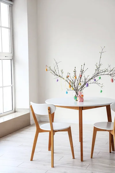 Branches Arbres Décorées Avec Des Œufs Pâques Dans Vase Lapin — Photo