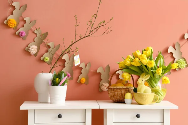 Vase Tree Branches Beautiful Tulips Easter Decor Tables Color Wall — Stock Photo, Image