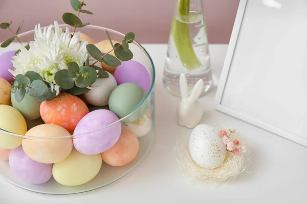 Bowl Easter Eggs Floral Decor Blank Photo Frame Table — Stock Photo, Image
