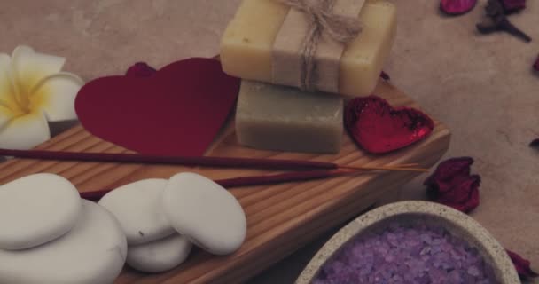 Hermosa Composición Spa Mesa Celebración San Valentín — Vídeo de stock