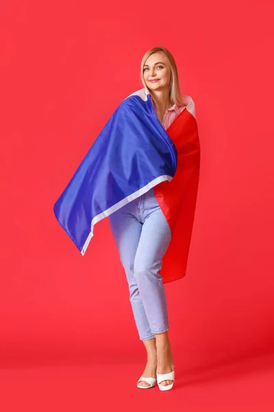 Красивая Женщина Флагом Франции Красном Фоне — стоковое фото