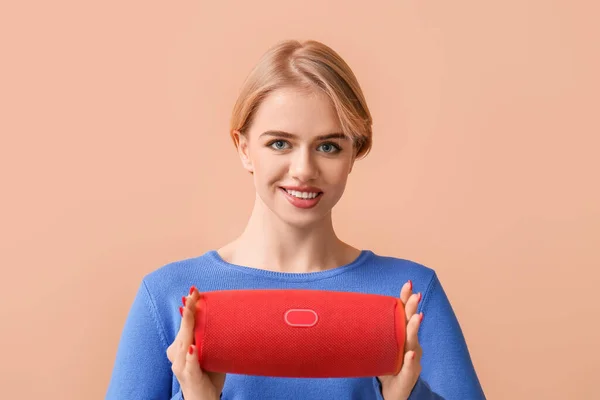 Woman Holding Wireless Portable Speaker Color Background — Stock Photo, Image