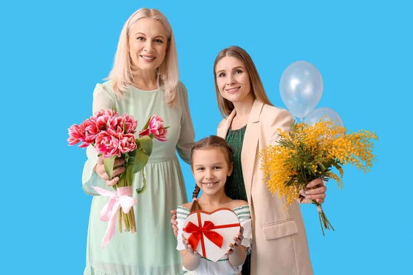 Jeune Femme Petite Fille Mère Avec Des Cadeaux Sur Fond — Photo