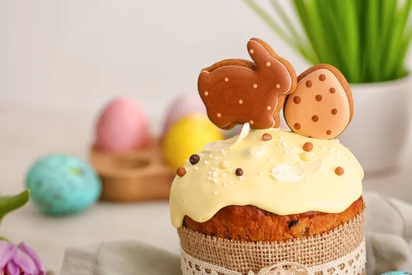 Tasty Easter Cake Decorated Cookies Closeup — Stock Photo, Image