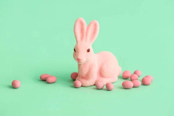 Lapin Pâques Rose Bonbons Sur Fond Couleur — Photo