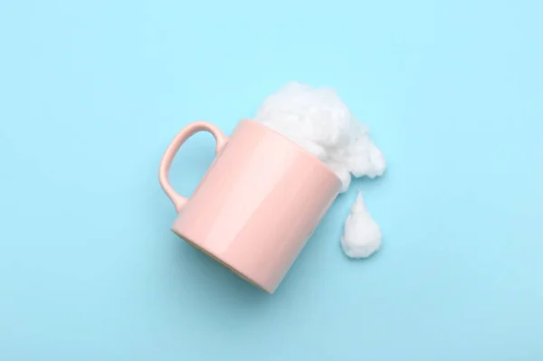 Composition Cup Cotton Wool Color Background — Stock Photo, Image