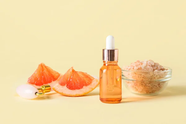 Bottle Grapefruit Essential Oil Sea Salt Facial Massage Tool Color — Stock Photo, Image