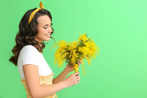 Beautiful Young Woman Bouquet Mimosa Flowers Green Background — Stock Photo, Image