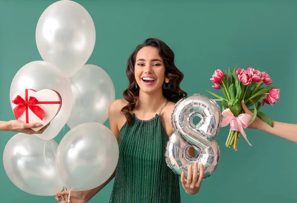 Smiling Young Woman Balloons Receiving Gifts Green Background International Women — Stock Photo, Image