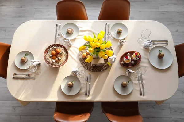 Table Stylish Dinnerware Beautiful Flowers Served Easter Celebration — Stock Photo, Image