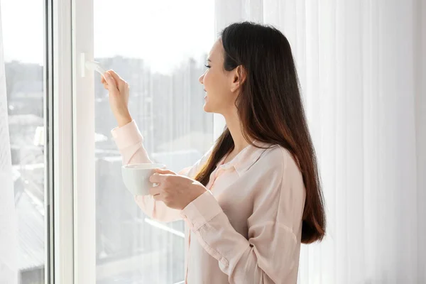 Pretty Young Woman Drinking Tea Window — Stock Photo, Image