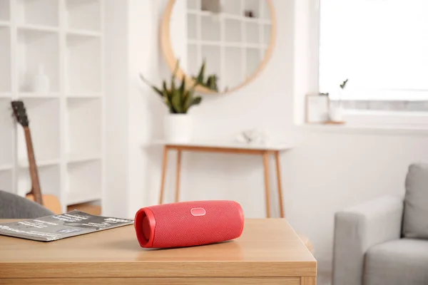 Wireless Portable Speaker Wooden Table Light Room — Stock Photo, Image