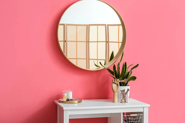 Workplace Makeup Artist Pink Wall — Stock Photo, Image