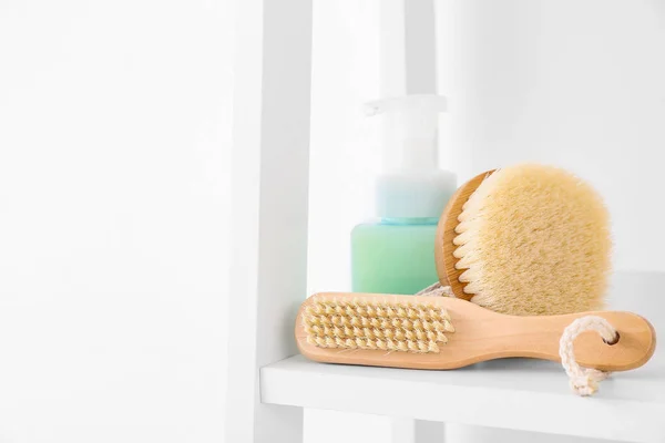 Body Massage Brushes Bottle Cosmetic Product Shelf White Wall — Stock Photo, Image
