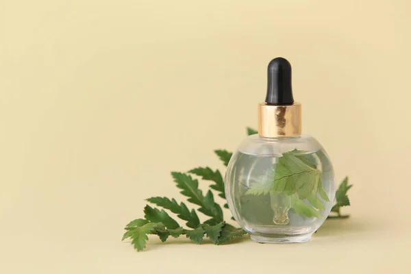 Bouteille Produit Cosmétique Naturel Avec Extrait Plantes Sur Fond Couleur — Photo