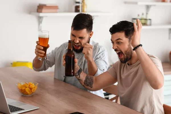 Happy Male Friends Beer Watching Sport Game Kitchen — Stock Photo, Image