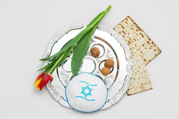 Passover Seder Plate Flatbread Matza Walnuts Flower Kippah Light Background — Stock Photo, Image