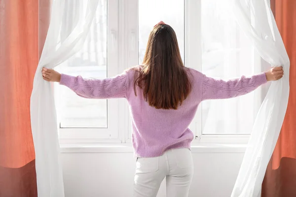 Pretty Young Woman Opening Curtains Room — Stock Photo, Image