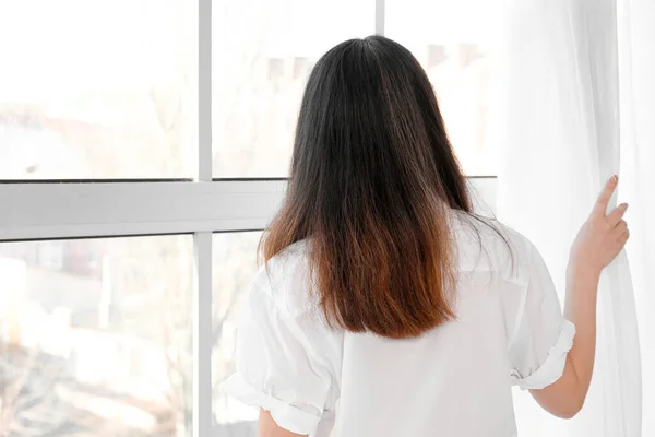 Pretty Young Asian Woman Window — Stock Photo, Image