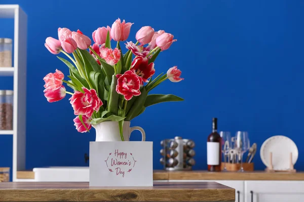 Jarra Con Tulipanes Tarjeta Felicitación Con Texto Día Mujeres Feliz — Foto de Stock