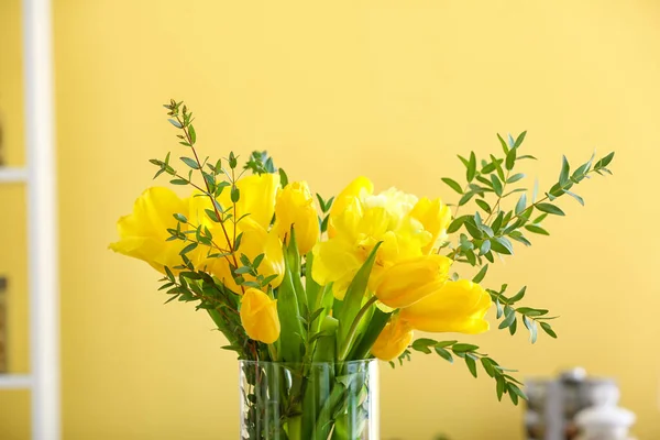 Vase Eucalyptus Branches Tulips Yellow Background Closeup — Stock Photo, Image