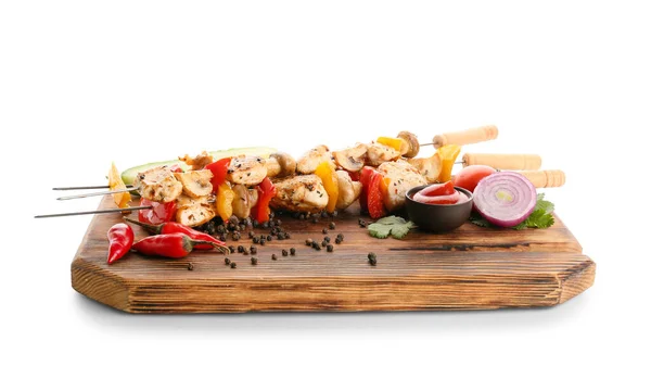 Wooden Board Grilled Chicken Skewers Vegetables Isolated White Background — Stock Photo, Image