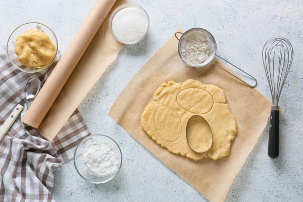 Fresh Dough Ingredients Preparing Easter Cookies Light Background — Stock Photo, Image