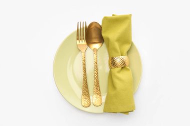 Beyaz arkaplanda zarif tablo ayarı