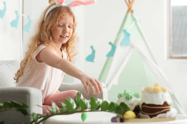 Cute Little Girl Bunny Ears Taking Easter Cake Table — Stock Photo, Image