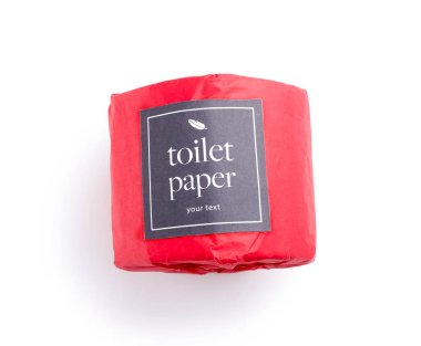 Beyaz arka plan üzerinde rulo tuvalet kağıdı