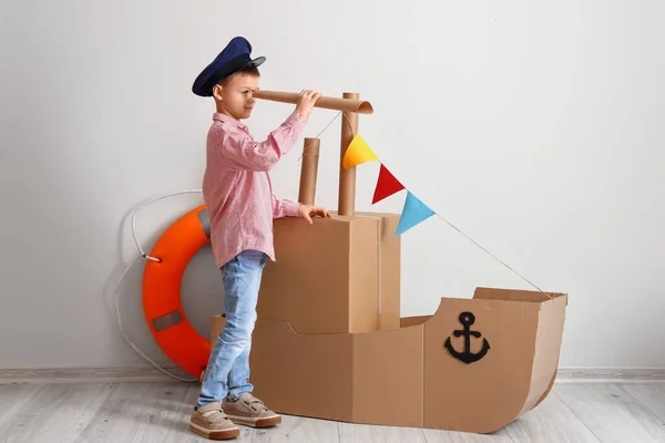 Funny Little Boy Playing Cardboard Ship Home — Stock Photo, Image