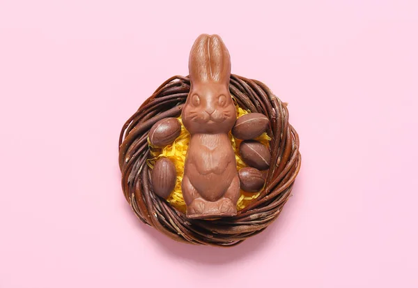 Nest Chocolate Easter Bunny Eggs Pink Background — Stock Photo, Image