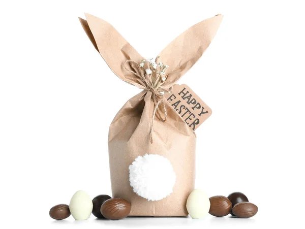 Paashaas Geschenkzak Chocolade Eieren Witte Achtergrond — Stockfoto