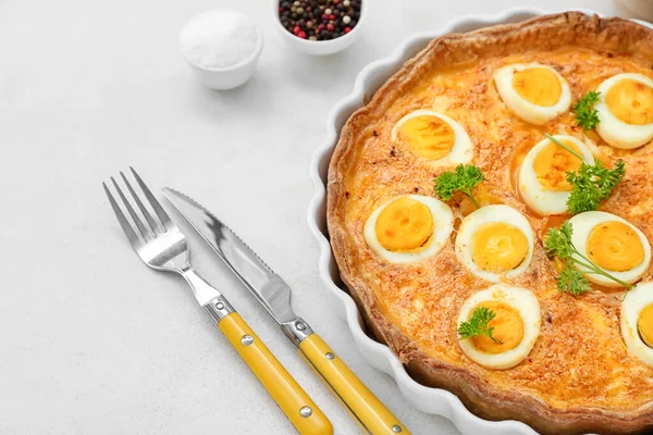 Tasty Easter Tart Eggs Cutlery Light Background Closeup — Stock Photo, Image