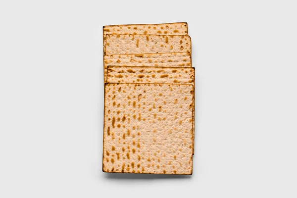 Beyaz Arka Planda Hamursuz Bayramı Için Yahudi Ekmek Matza Üst — Stok fotoğraf
