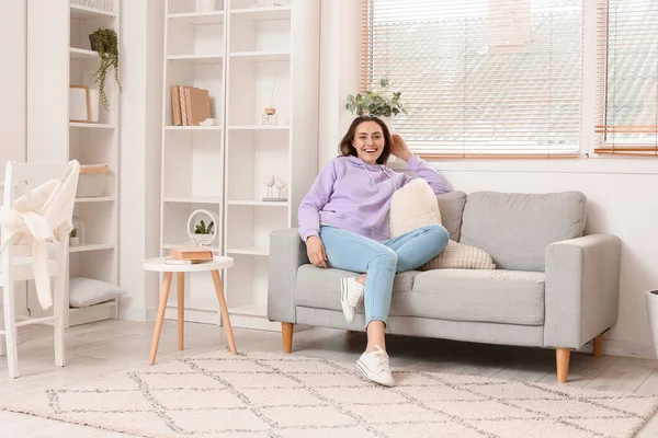 Happy Young Woman Sitting Couch Room — Stock Photo, Image