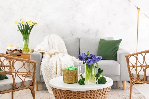 Modern Living Room Beautiful Easter Decor Table — Stock Photo, Image