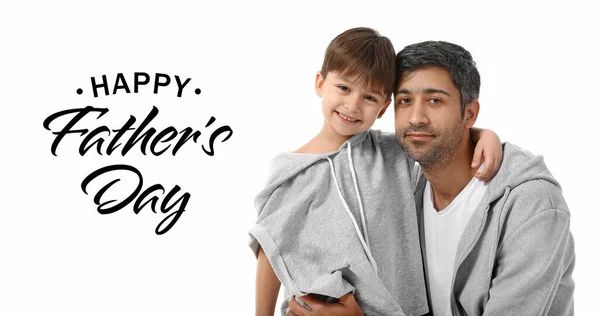 Wenskaart Voor Gelukkige Internationale Vaderdag Met Papa Zoon Witte Achtergrond — Stockfoto