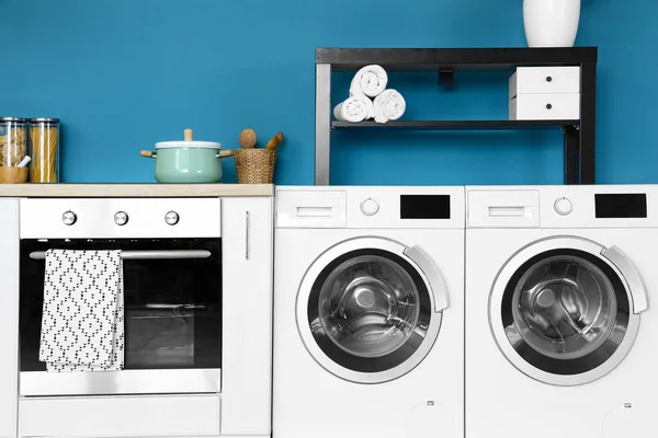 Interior Stylish Kitchen Modern Washing Machines Oven — Stock Photo, Image