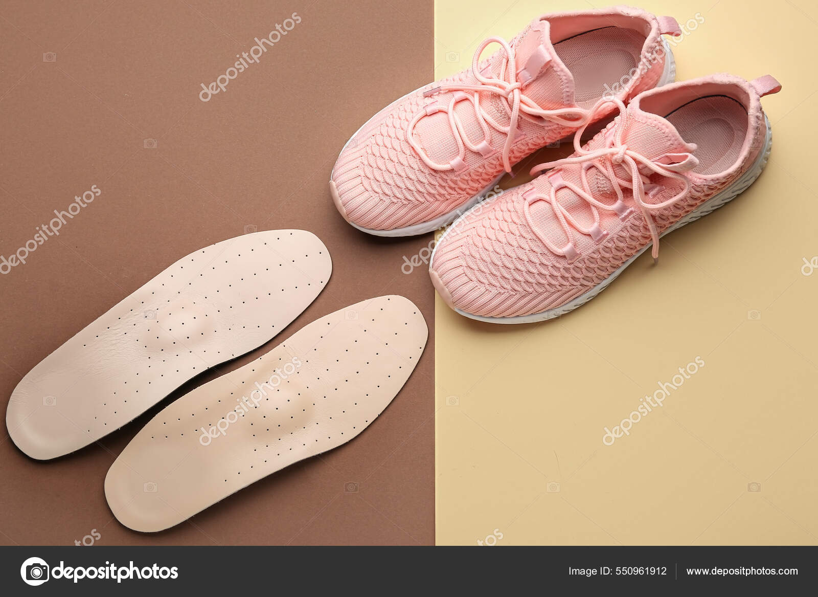 Par Plantillas Zapatos Ortop dicos Sobre Fondo Color fotograf a