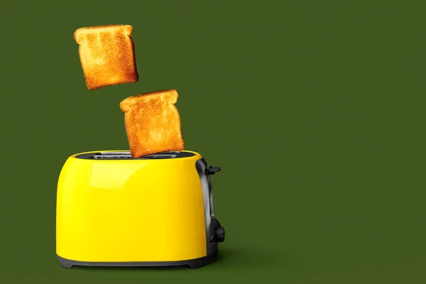 Modern Toaster Bread Slices Green Background — Stock Photo, Image