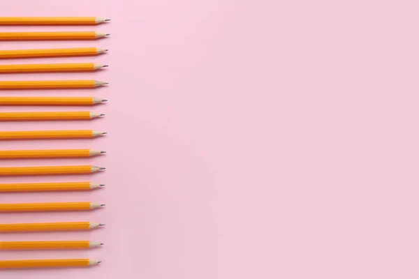 Ordinary Pencils Pink Background Closeup — Stock Photo, Image