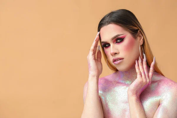 Fashionable Young Transgender Woman Glitters Body Color Background — Stock Photo, Image