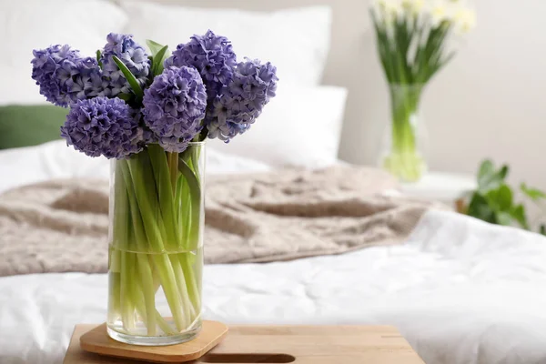 Vase Flowers Step Stool Light Bedroom — Stock Photo, Image