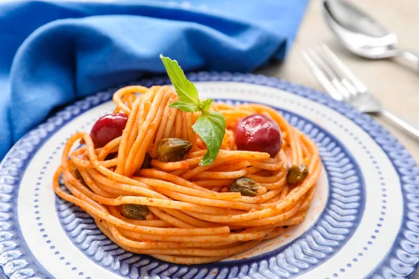 Plate Delicious Pasta Puttanesca Table Closeup — Stock Photo, Image